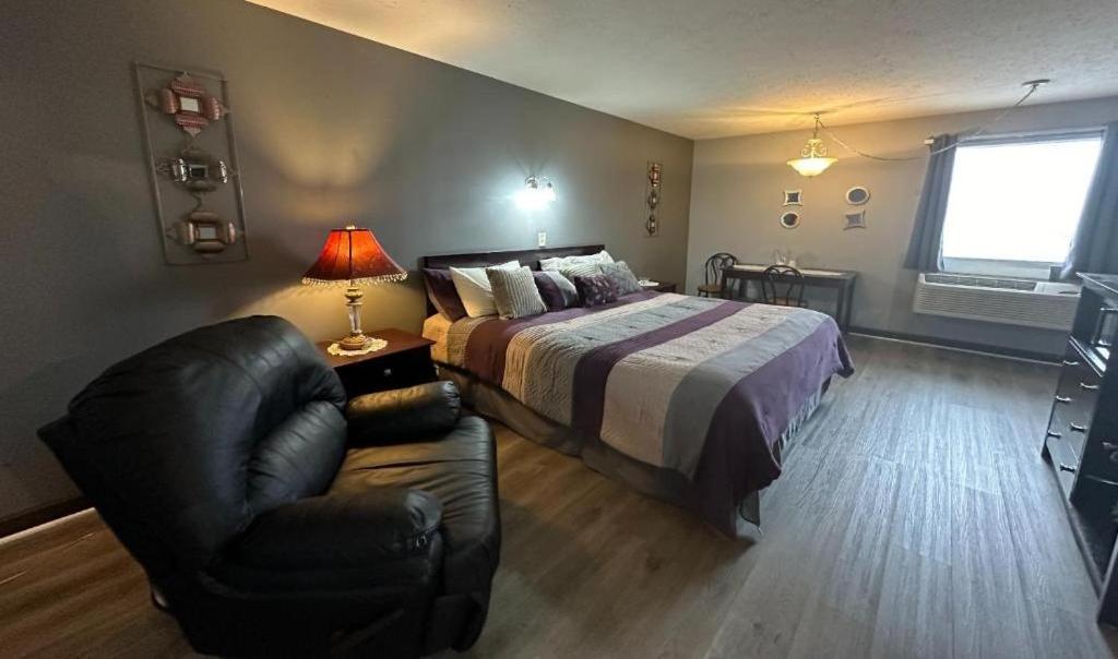 Fairway Inn Florence Indiana מראה חיצוני תמונה